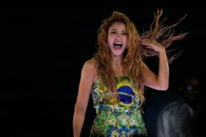 SHAKİRA SHAKİRA