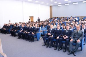 kamran uni gorüs kamran uni gorüs