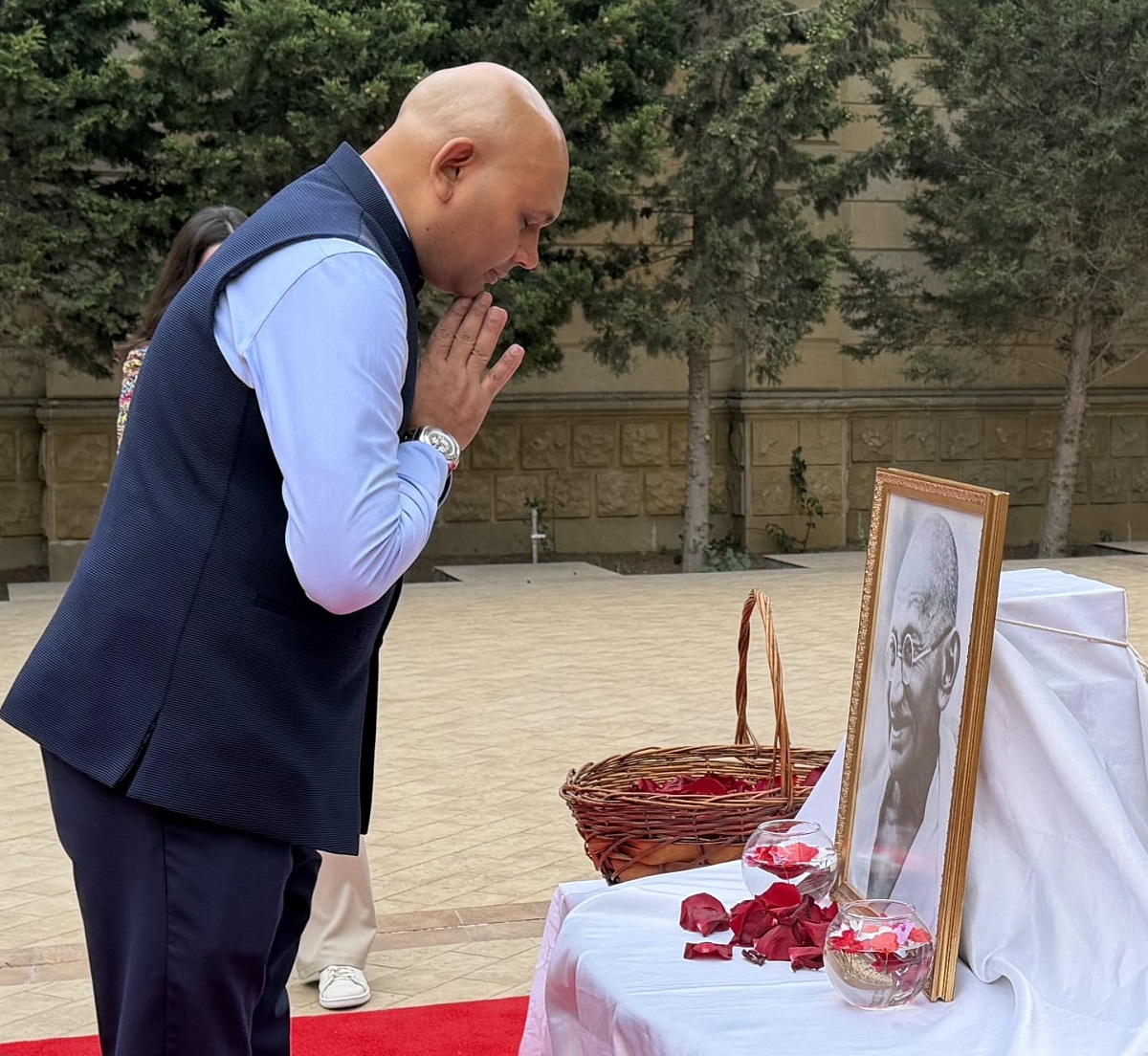 Mahatma Qandinin doğum günü və Beynəlxalq Qeyri-Zorakılıq Günü qeyd edilib - Təzadlar - Təzadlar xəbəri üçün şəkil