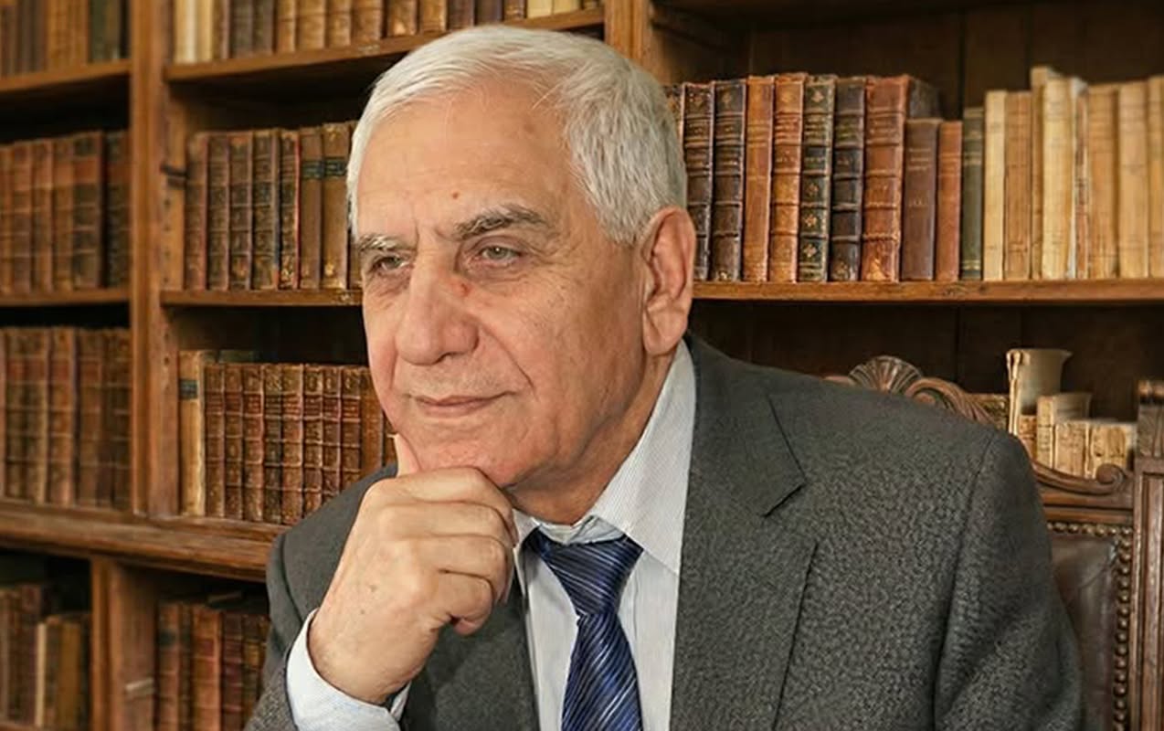 Xalq şairinin adına saxta səhifə açılıb - Təzadlar - Təzadlar xəbəri üçün şəkil